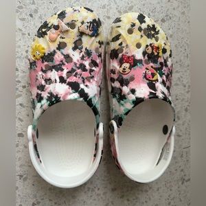 Crocs multiple color man’s 6 woman’s 8